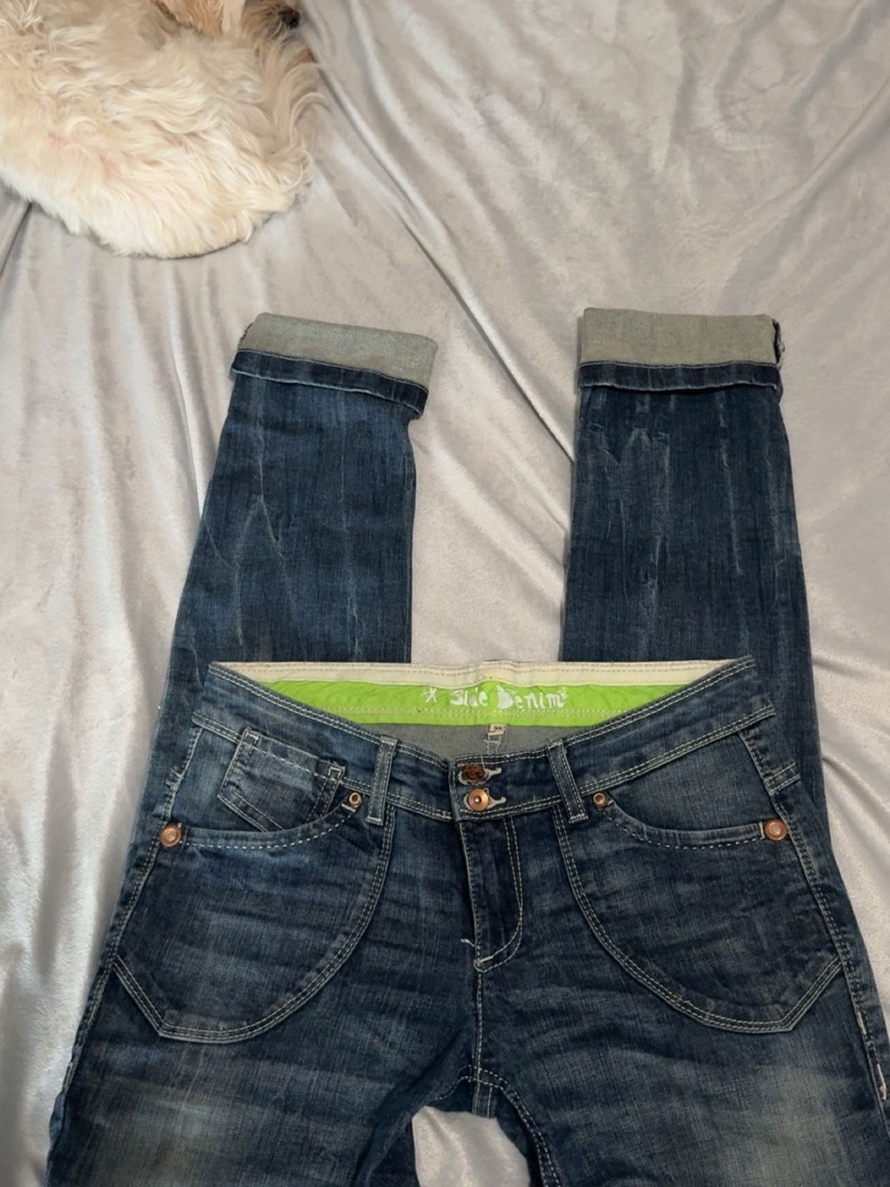 Women's Dark Wash Blue Jeans